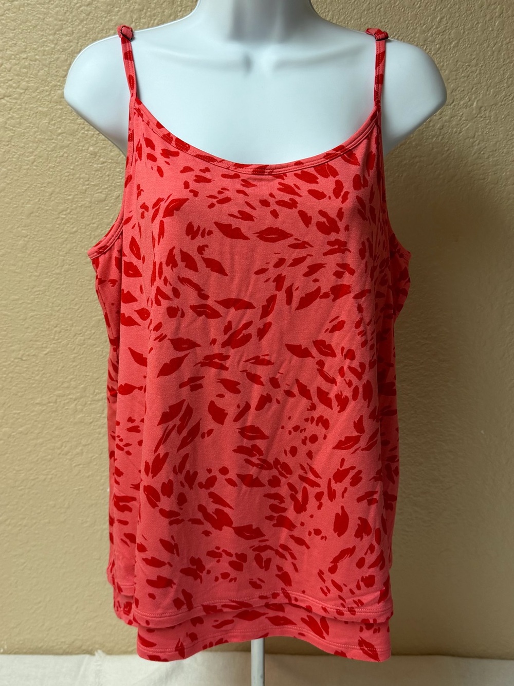 4/$20 CAbi Coral and Red Printed Spaghetti Strap Tank